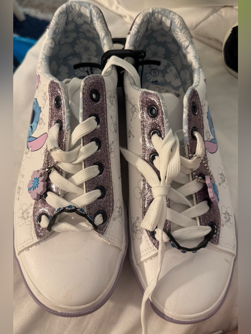 White and Purple Glitter Low-Top Women's Sneakers with Floral Charms